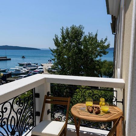 Deluxe Apartment Dobrila Kaštela Exterior foto