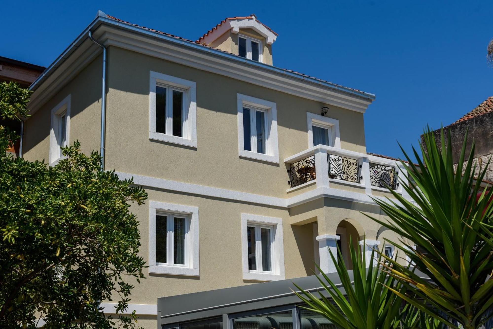 Deluxe Apartment Dobrila Kaštela Exterior foto